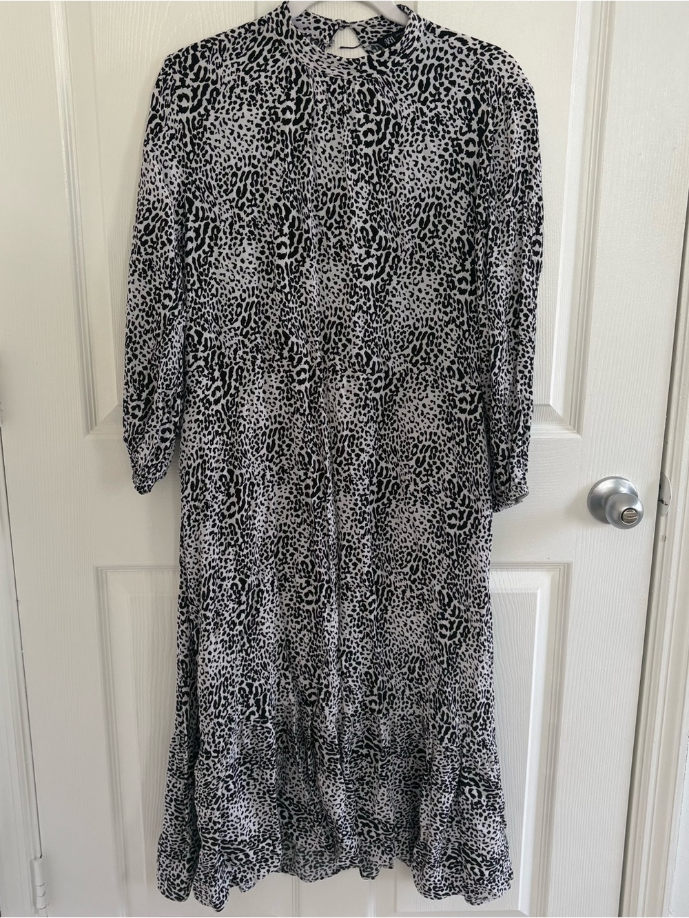 Zara Black and White Leopard-Print Long Sleeve Maxi Dress - Picture 2 of 4